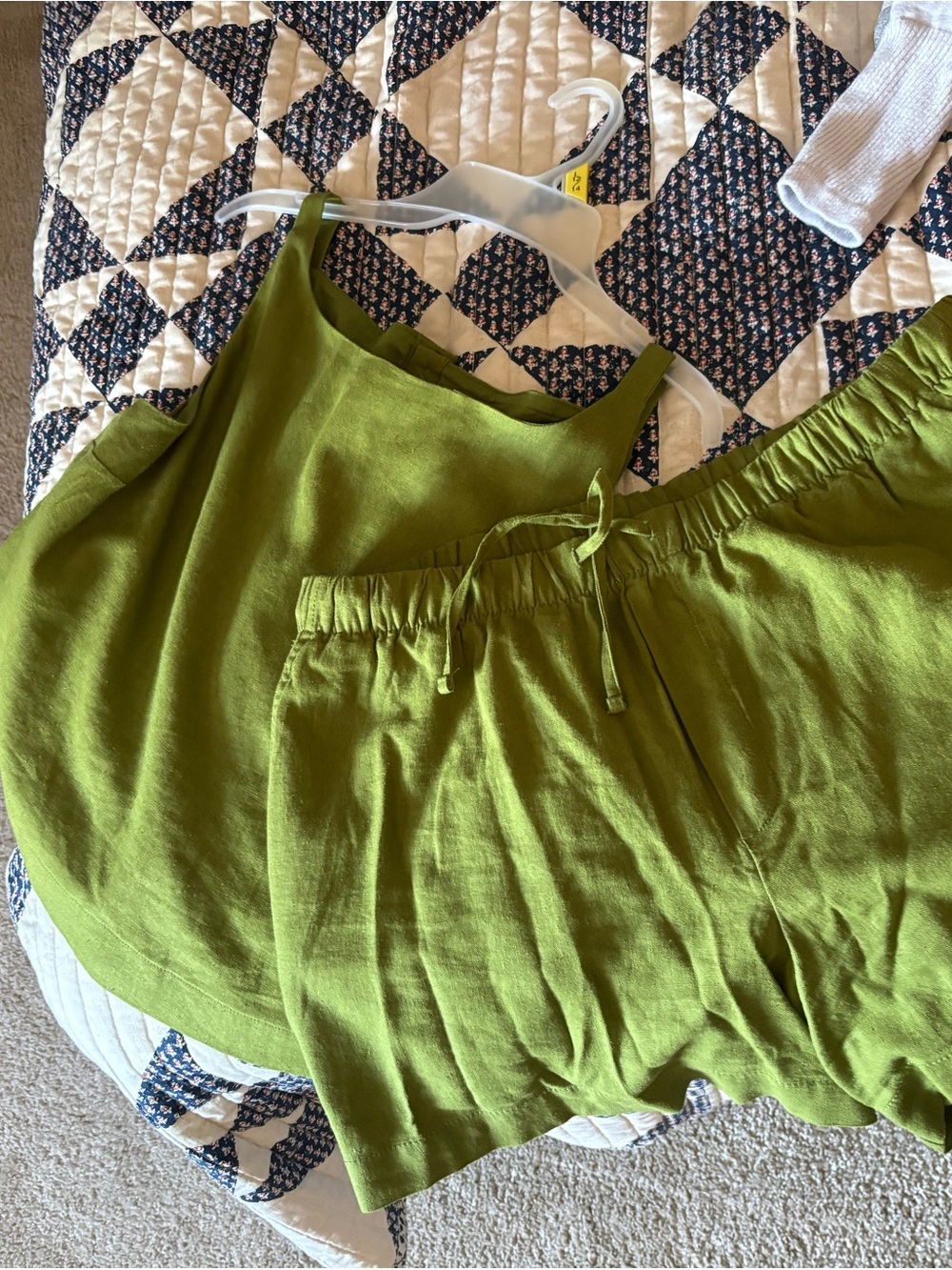 GAP linen blend shorts, 3” inseam